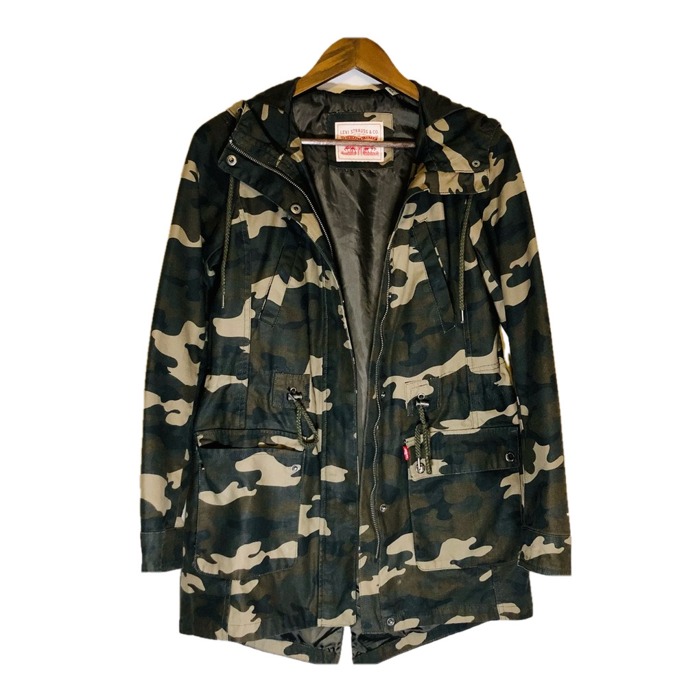 LEVI STRAUSS Women Hooded Camouflage Fishtail Parka Jacket. Size XSmall